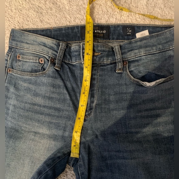 Free with purchase over $30 / Lucky Brand Jeans Mid Rise Sweet Straight Size 28 - Picture 6 of 8
